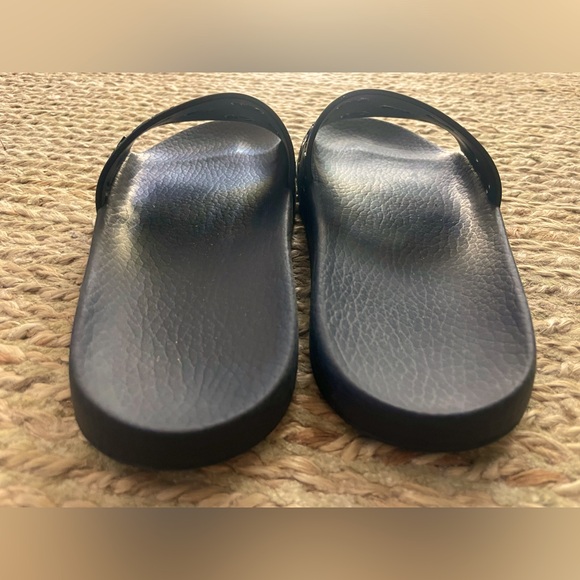 GUCCI - Gucci Slides - Black New
worn for photo shoot on stage - Picture 7 of 10